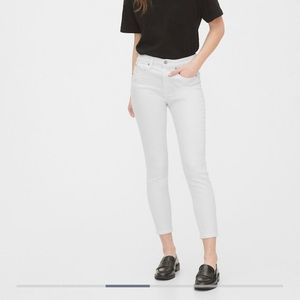 GAP True Skinny Super High Rise Crop White Jeans